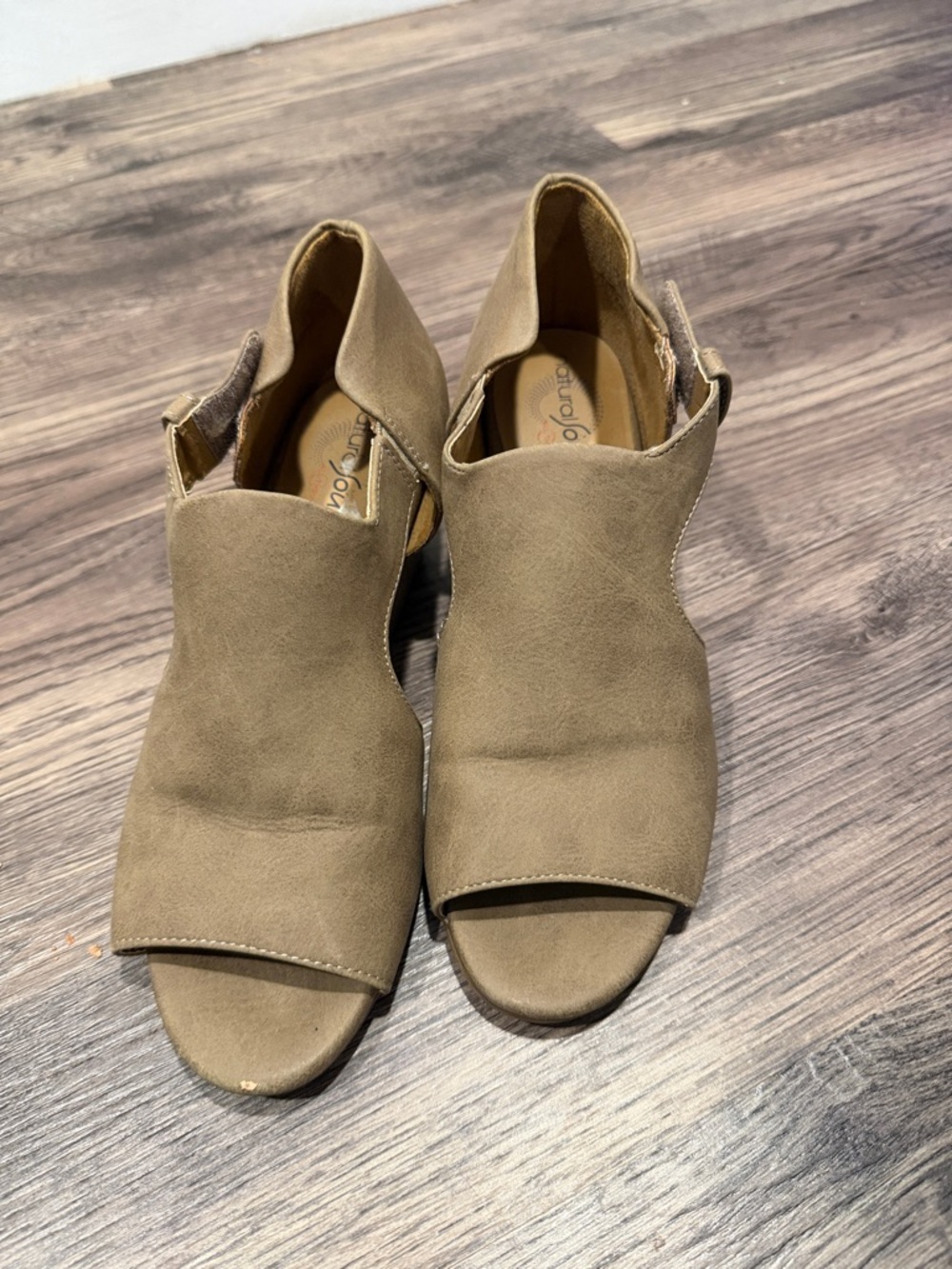 AEROSOLES Olive Open-Toe Slingback Mules